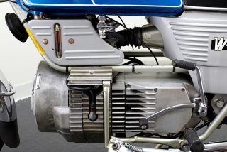 Illustration for article titled This '76 Hercules W-2000 Is A Rotary Powered Unicorn Bidding For Less Than $5K